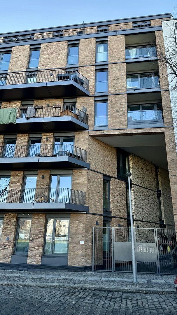 Prenájom bytu 2-izbový 59 m², Weserstr 44, Berlin, Berlín Prenájom bytu 2-izbový 59 m², Weserstr 44, Berlin, Berlín