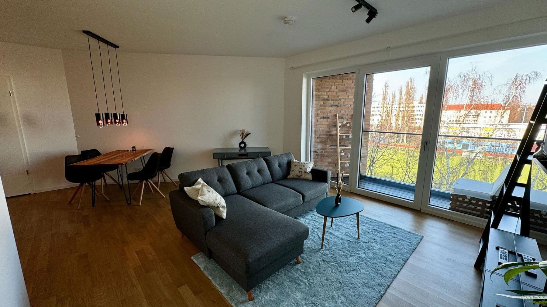 Prenájom bytu 2-izbový 59 m², Weserstr 44, Berlin, Berlín Prenájom bytu 2-izbový 59 m², Weserstr 44, Berlin, Berlín