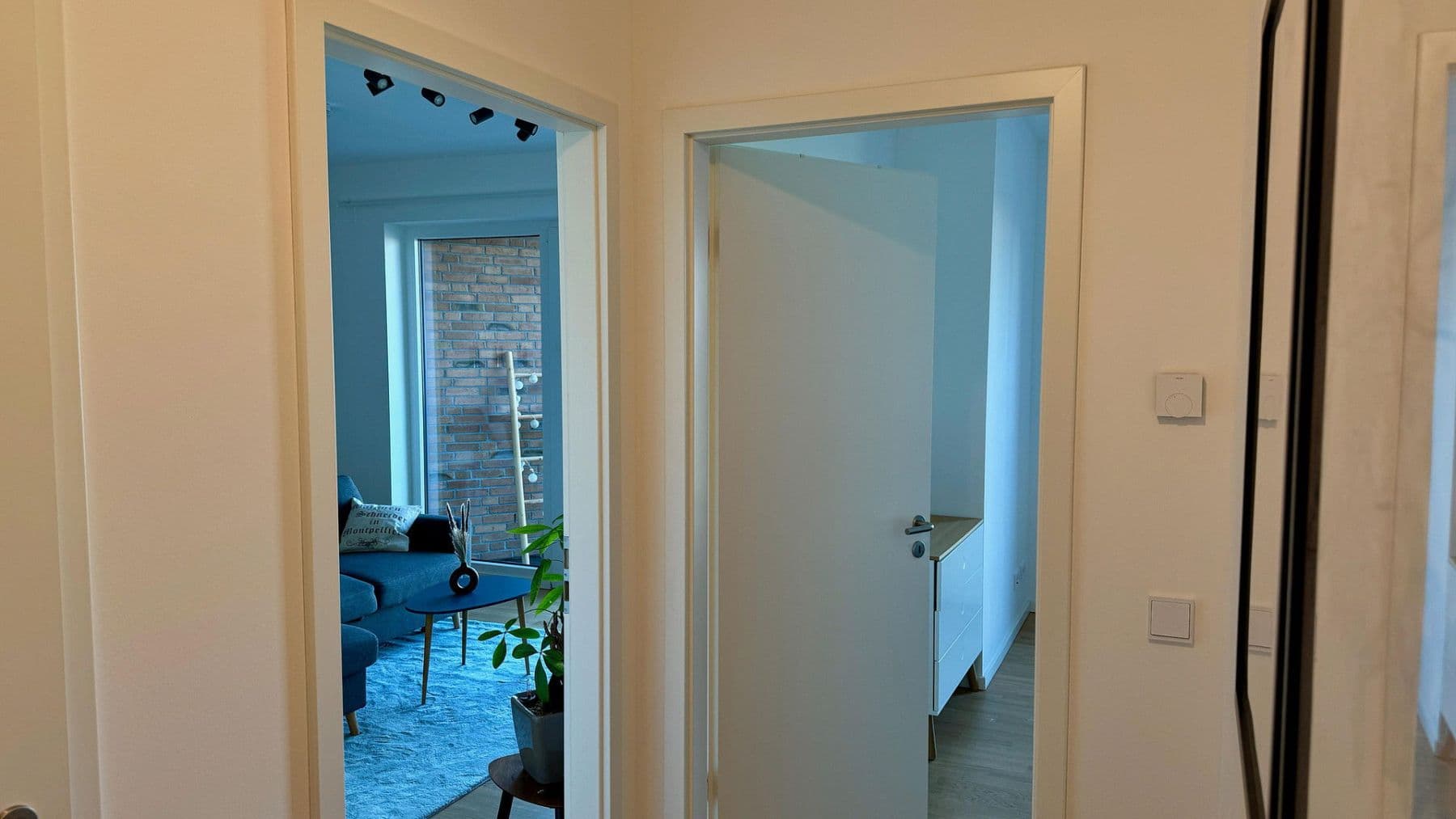 Prenájom bytu 2-izbový 59 m², Weserstr 44, Berlin, Berlín Prenájom bytu 2-izbový 59 m², Weserstr 44, Berlin, Berlín