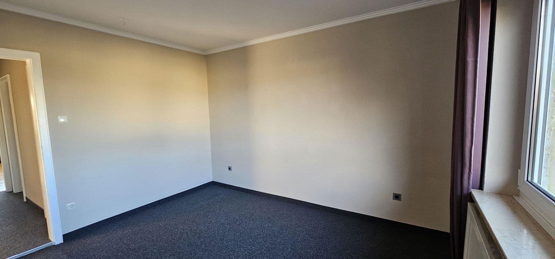 Prenájom bytu 4-izbový 93 m², Planegg, Bavorsko Prenájom bytu 4-izbový 93 m², Planegg, Bavorsko
