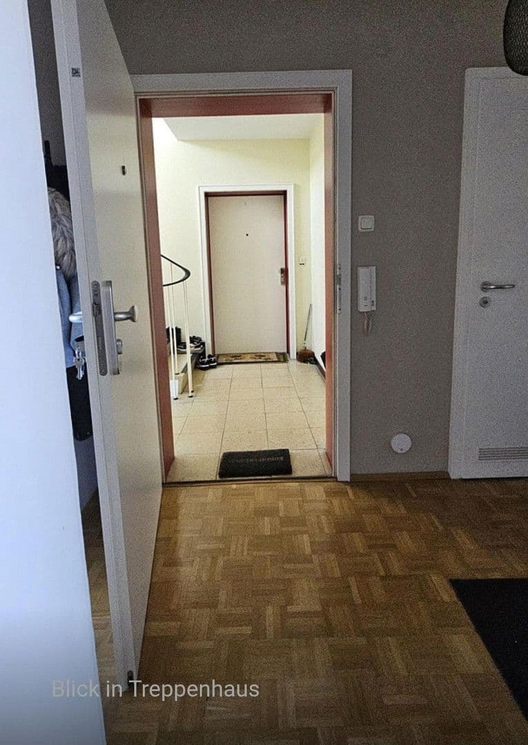 Prenájom bytu 4-izbový 93 m², Planegg, Bavorsko Prenájom bytu 4-izbový 93 m², Planegg, Bavorsko