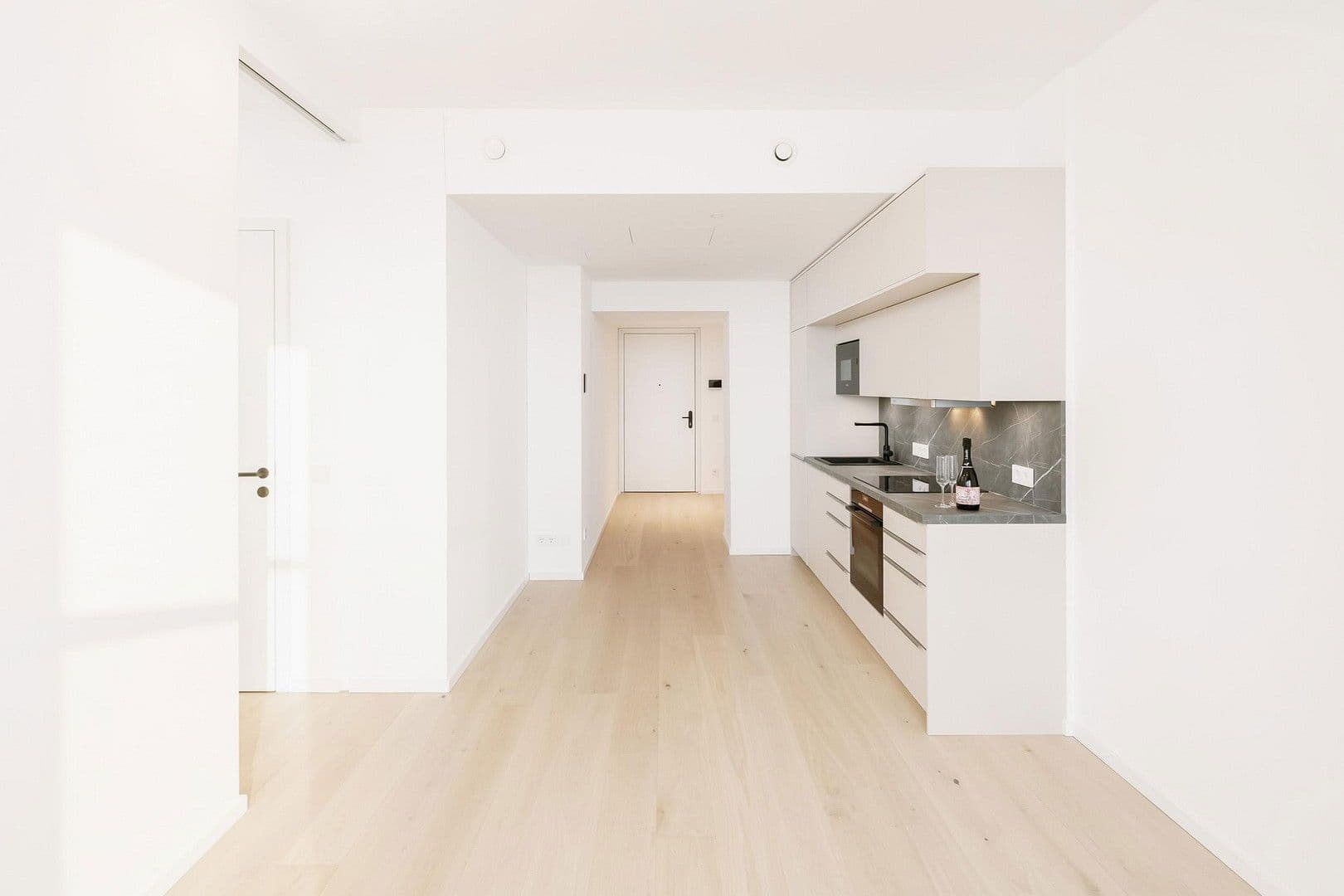 Prenájom bytu 2-izbový 39 m², Wagramer Straße 2, wien, Viedeň Prenájom bytu 2-izbový 39 m², Wagramer Straße 2, wien, Viedeň