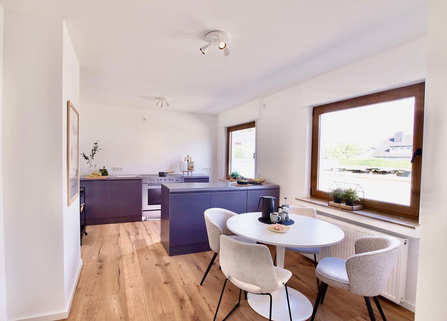 Predaj domu 140 m², pozemek 400 m², Vellmar, Hesensko Predaj domu 140 m², pozemek 400 m², Vellmar, Hesensko