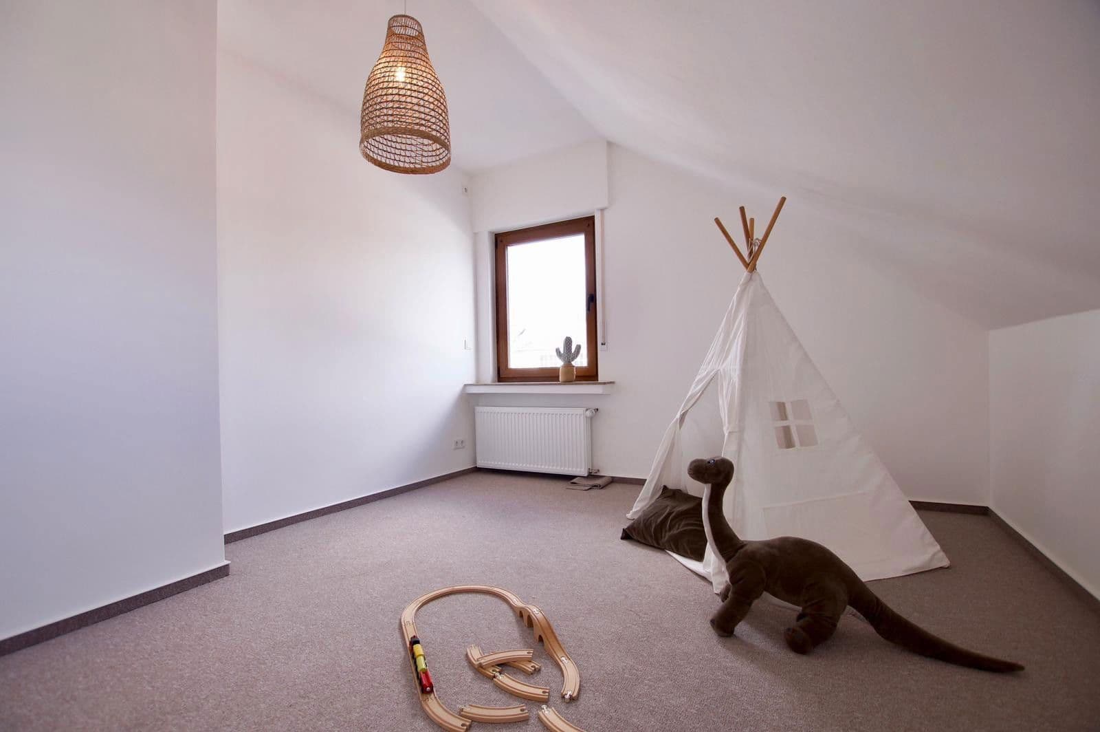 Predaj domu 140 m², pozemek 400 m², Vellmar, Hesensko Predaj domu 140 m², pozemek 400 m², Vellmar, Hesensko