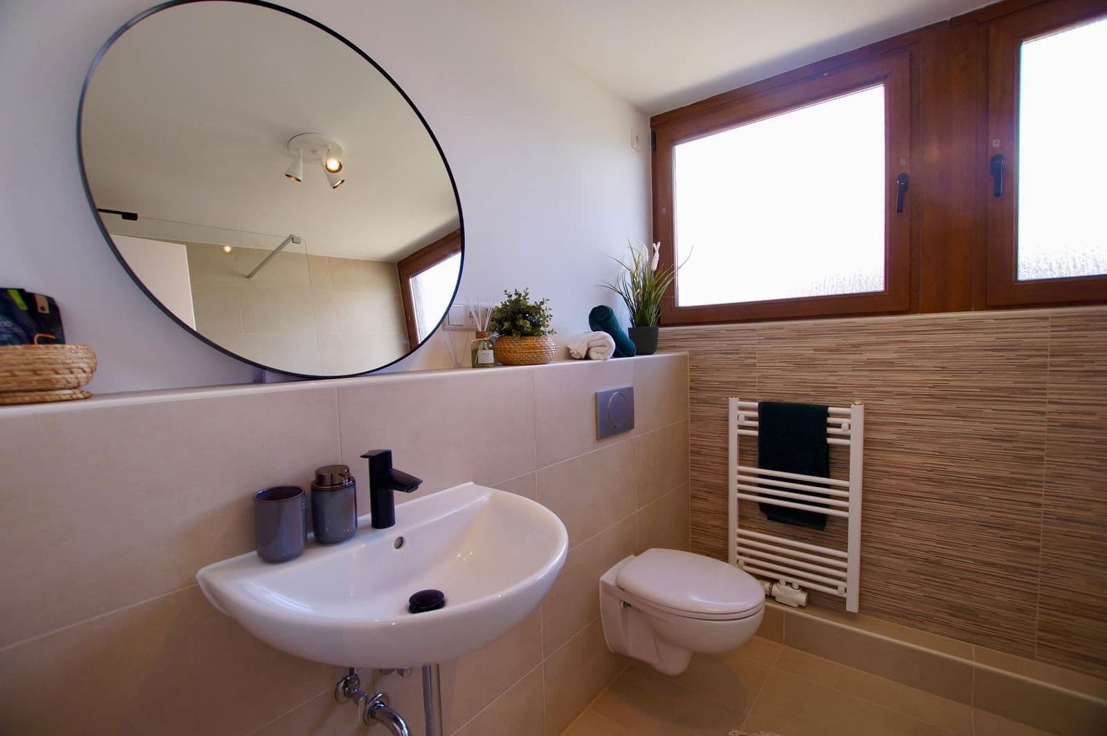 Predaj domu 140 m², pozemek 400 m², Vellmar, Hesensko Predaj domu 140 m², pozemek 400 m², Vellmar, Hesensko