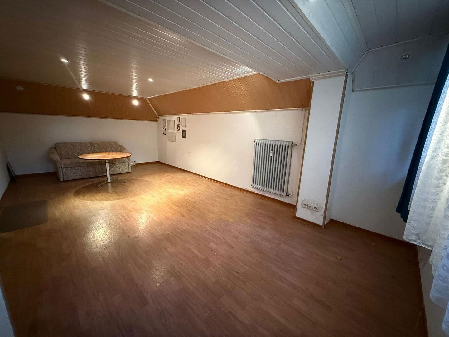Predaj bytu 2-izbový 85 m², Theodor-Storm-Straße 20, Garbsen, Dolné Sasko Predaj bytu 2-izbový 85 m², Theodor-Storm-Straße 20, Garbsen, Dolné Sasko