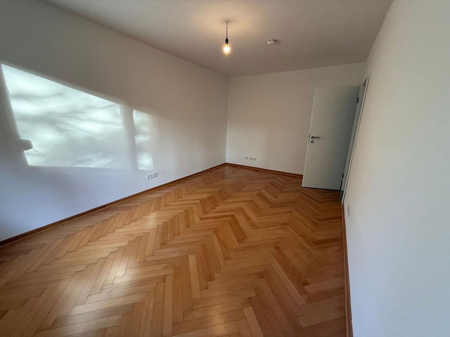 Predaj bytu 2-izbový 85 m², Theodor-Storm-Straße 20, Garbsen, Dolné Sasko Predaj bytu 2-izbový 85 m², Theodor-Storm-Straße 20, Garbsen, Dolné Sasko