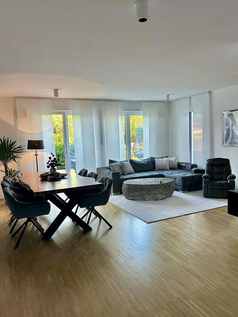 Prenájom domu 140 m², pozemek 720 m², Neunkirchen-Seelscheid, Severné Porýnie - Westfálsko Prenájom domu 140 m², pozemek 720 m², Neunkirchen-Seelscheid, Severné Porýnie - Westfálsko