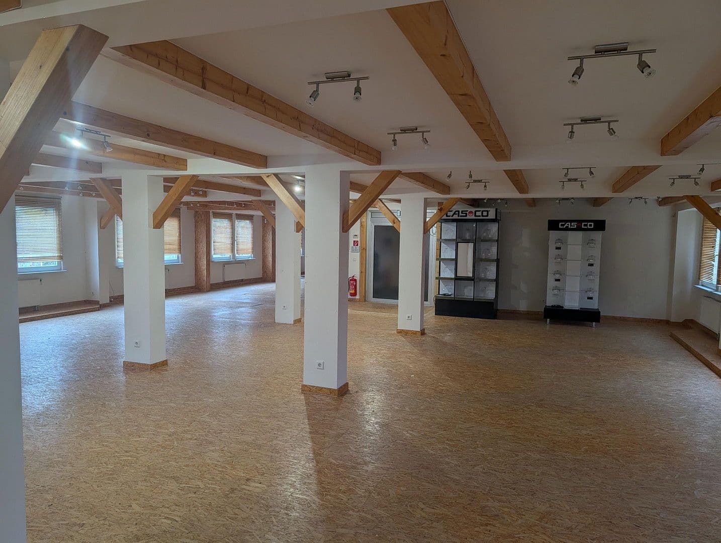 Prenájom kancelárie 436 m², Engelsdorfer Str. 373, Leipzig, Sasko Prenájom kancelárie 436 m², Engelsdorfer Str. 373, Leipzig, Sasko