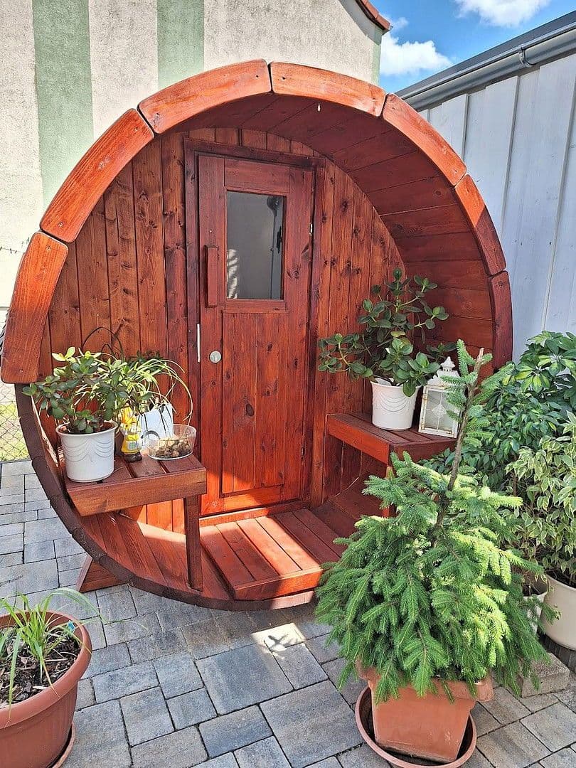 Prenájom domu 160 m², pozemek 500 m², Loickstr. 7A, Mittenwalde, Brandenbursko Prenájom domu 160 m², pozemek 500 m², Loickstr. 7A, Mittenwalde, Brandenbursko