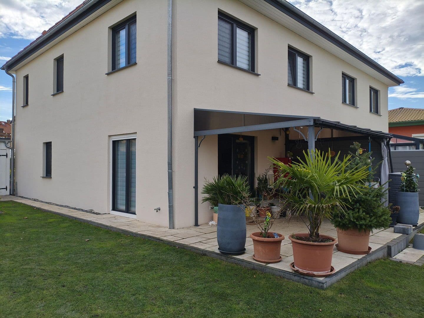 Prenájom domu 160 m², pozemek 500 m², Loickstr. 7A, Mittenwalde, Brandenbursko Prenájom domu 160 m², pozemek 500 m², Loickstr. 7A, Mittenwalde, Brandenbursko