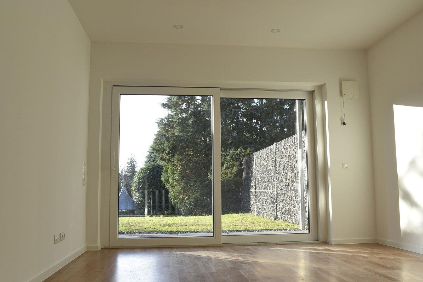 Prenájom bytu 4-izbový 175 m², Koblenz, Porýnie-Falcko Prenájom bytu 4-izbový 175 m², Koblenz, Porýnie-Falcko