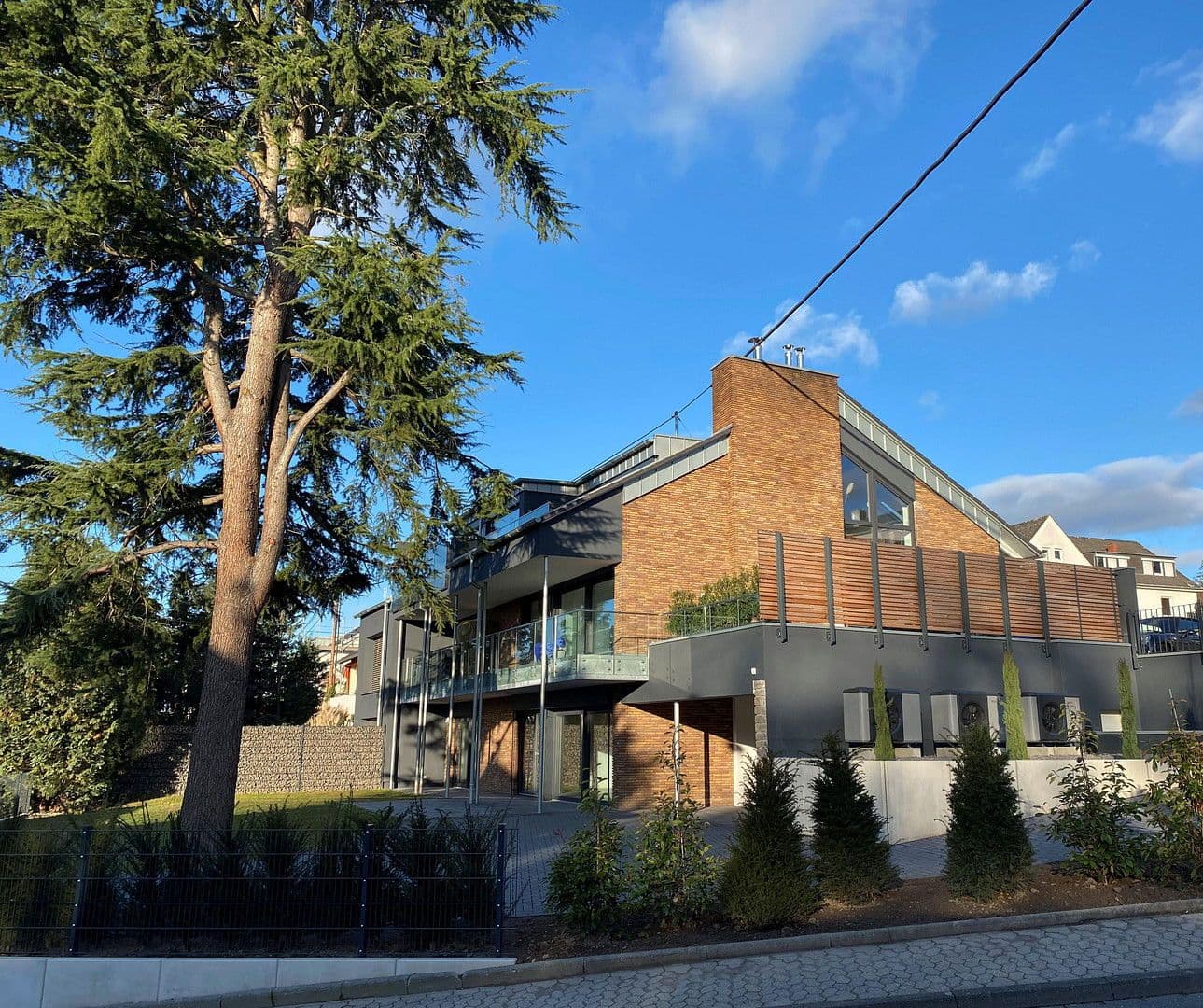 Prenájom bytu 4-izbový 175 m², Koblenz, Porýnie-Falcko Prenájom bytu 4-izbový 175 m², Koblenz, Porýnie-Falcko