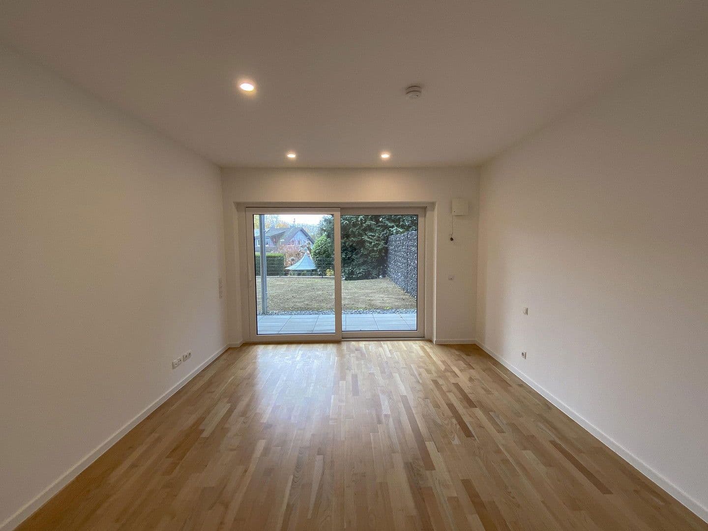 Prenájom bytu 4-izbový 175 m², Koblenz, Porýnie-Falcko Prenájom bytu 4-izbový 175 m², Koblenz, Porýnie-Falcko