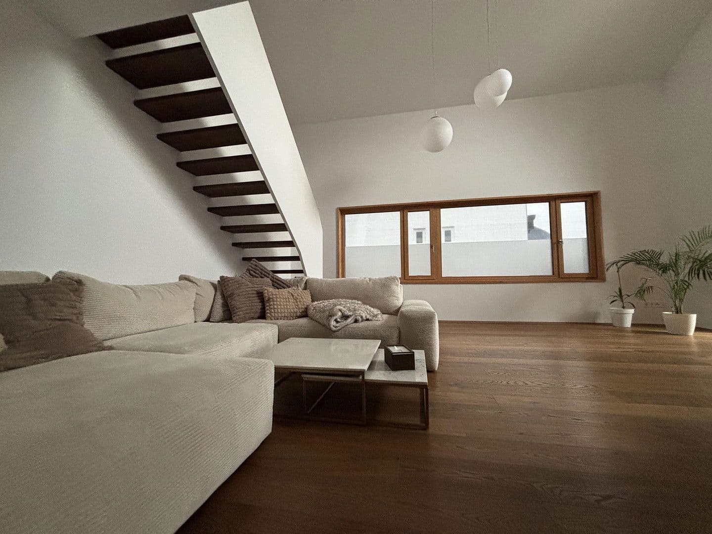 Prenájom bytu 2-izbový 90 m², Brannenburg, Bavorsko Prenájom bytu 2-izbový 90 m², Brannenburg, Bavorsko