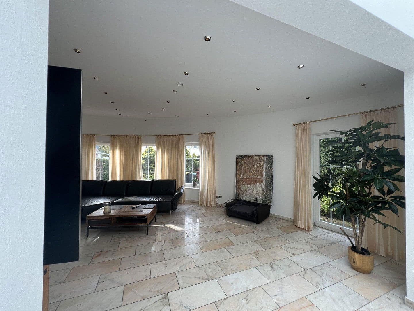 Prenájom domu 135 m², pozemek 411 m², Bad Salzuflen, Severné Porýnie - Westfálsko Prenájom domu 135 m², pozemek 411 m², Bad Salzuflen, Severné Porýnie - Westfálsko