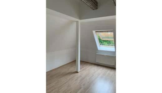 Prenájom bytu 3-izbový 78 m², Leipziger Str. 158, Zwickau, Sasko Prenájom bytu 3-izbový 78 m², Leipziger Str. 158, Zwickau, Sasko