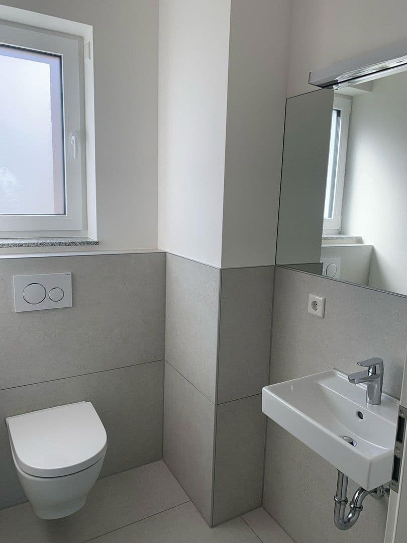 Prenájom bytu 4-izbový 98 m², Lauchheim, Bádensko-Wurttembersko Prenájom bytu 4-izbový 98 m², Lauchheim, Bádensko-Wurttembersko