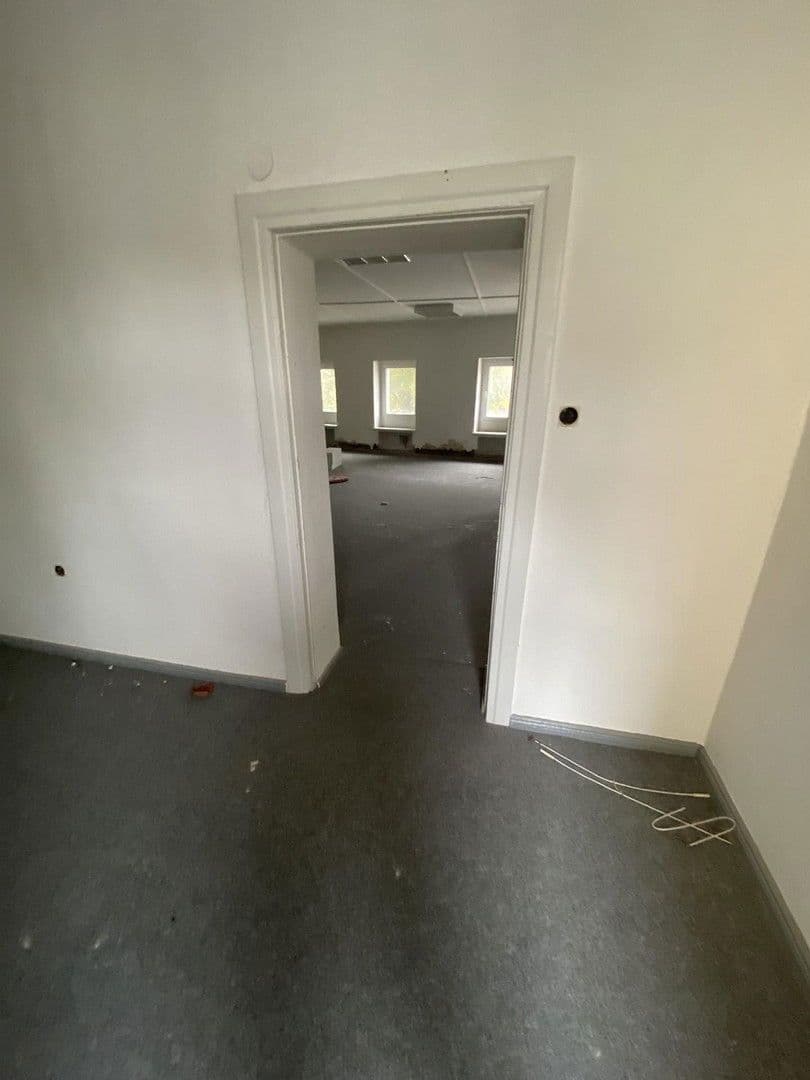 Prenájom kancelárie 94 m², Stresemannstr. 235, Bremerhaven, Brémy Prenájom kancelárie 94 m², Stresemannstr. 235, Bremerhaven, Brémy