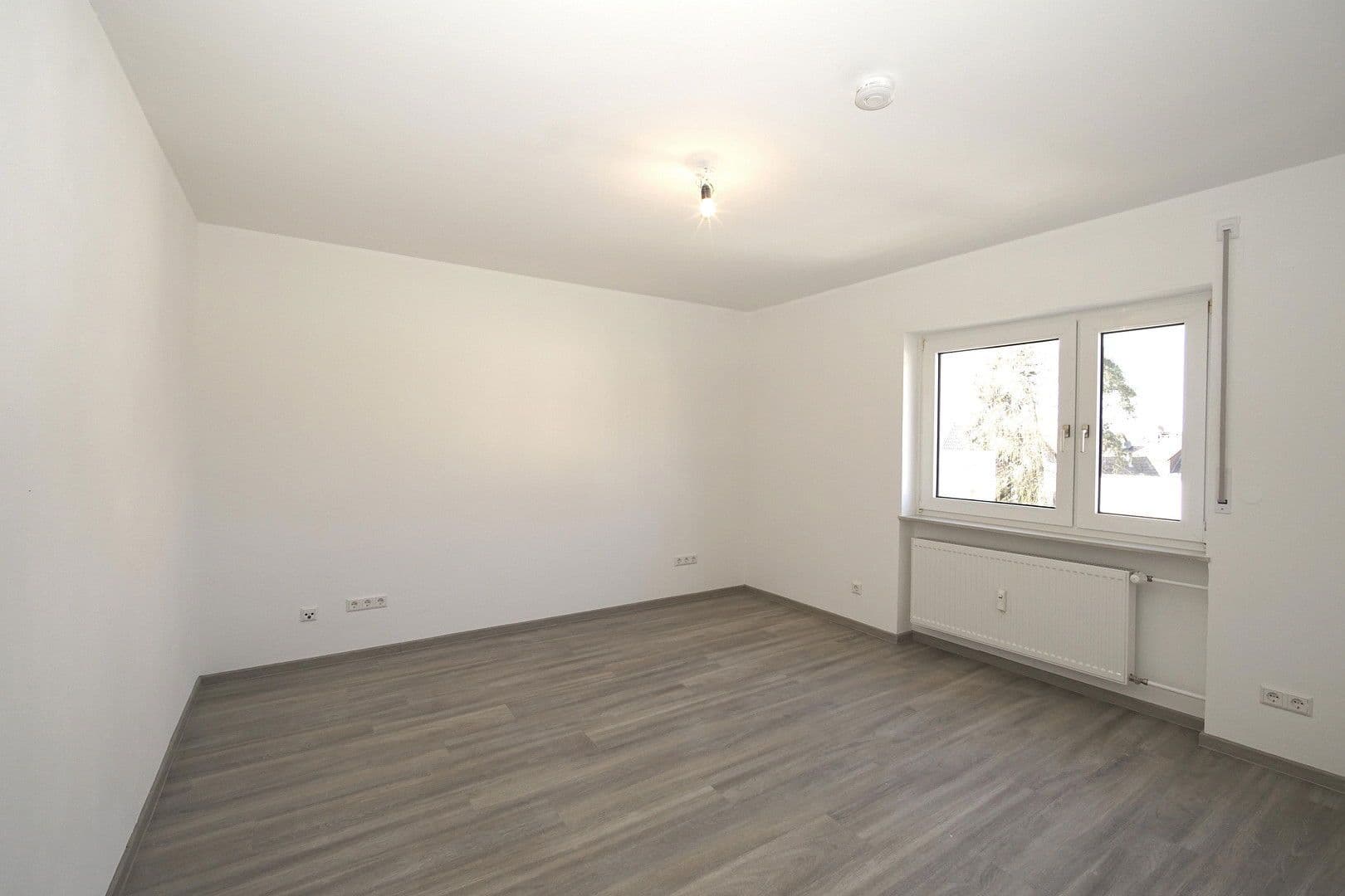Prenájom bytu 4-izbový 107 m², Niddatal, Hesensko Prenájom bytu 4-izbový 107 m², Niddatal, Hesensko