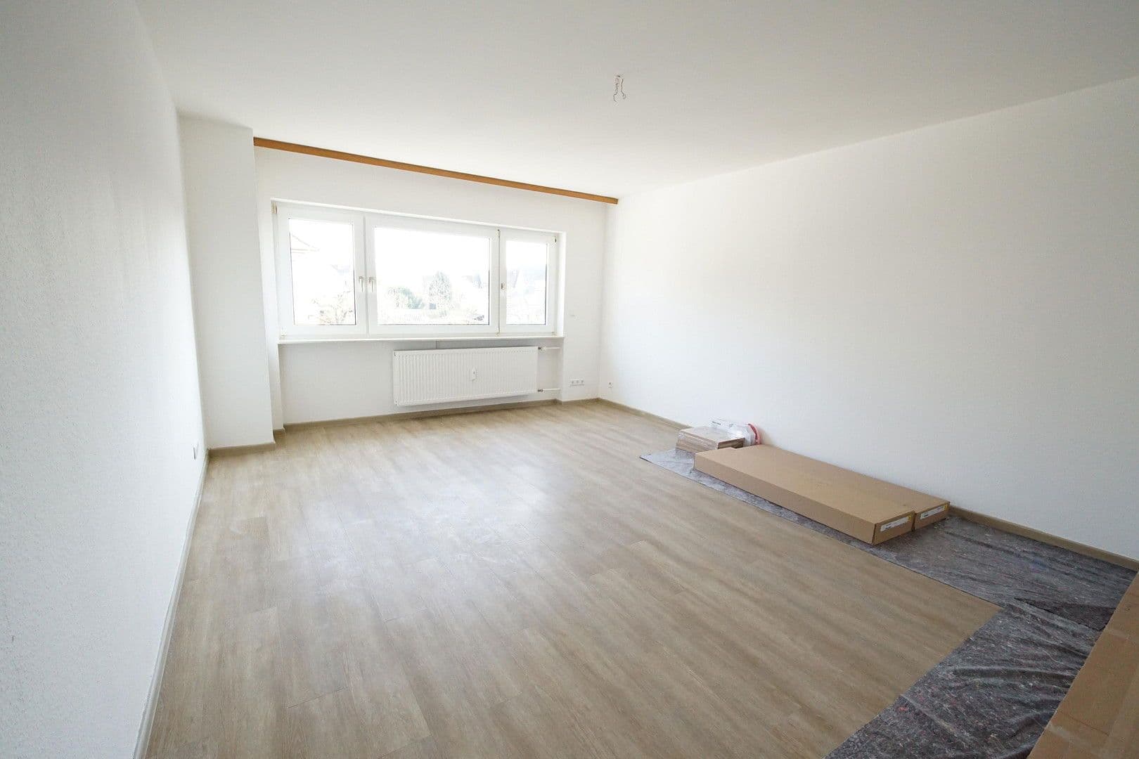 Prenájom bytu 4-izbový 107 m², Niddatal, Hesensko Prenájom bytu 4-izbový 107 m², Niddatal, Hesensko