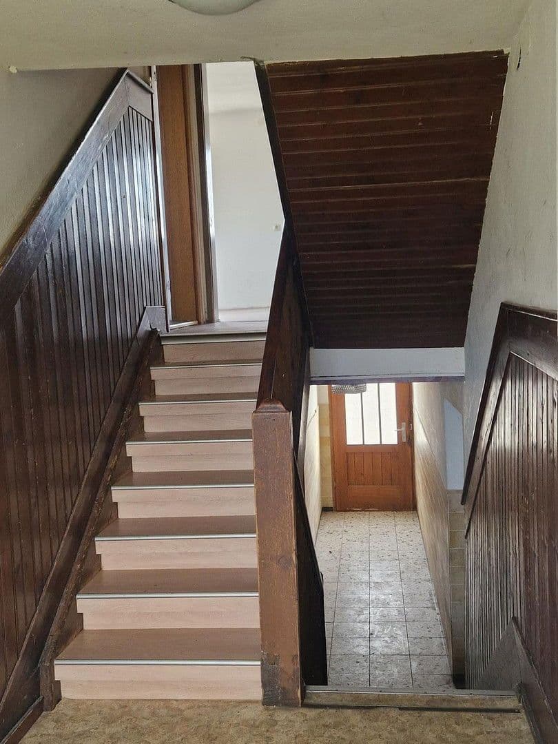 Predaj domu 163 m², pozemek 345 m², Simmersfeld, Bádensko-Wurttembersko Predaj domu 163 m², pozemek 345 m², Simmersfeld, Bádensko-Wurttembersko