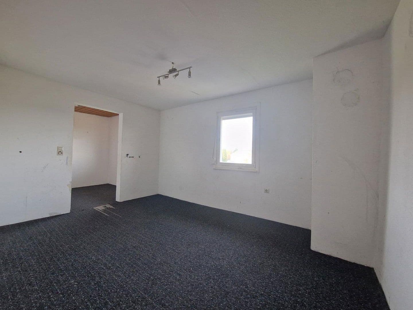 Predaj domu 163 m², pozemek 345 m², Simmersfeld, Bádensko-Wurttembersko Predaj domu 163 m², pozemek 345 m², Simmersfeld, Bádensko-Wurttembersko