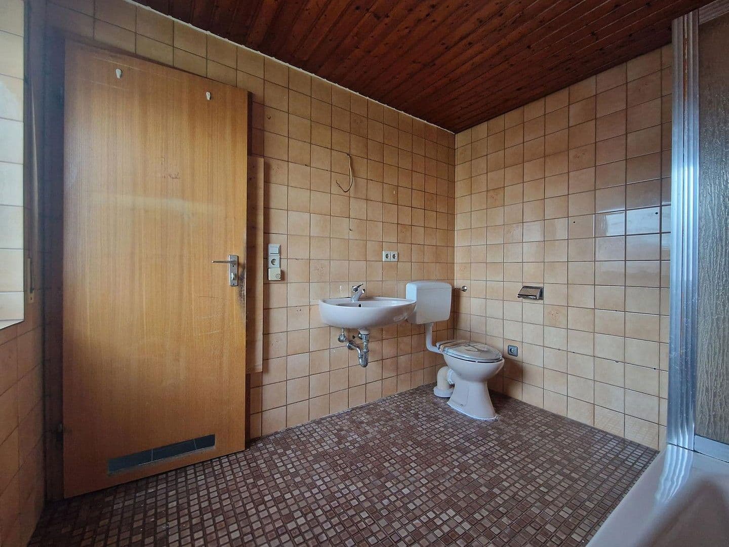 Predaj domu 163 m², pozemek 345 m², Simmersfeld, Bádensko-Wurttembersko Predaj domu 163 m², pozemek 345 m², Simmersfeld, Bádensko-Wurttembersko