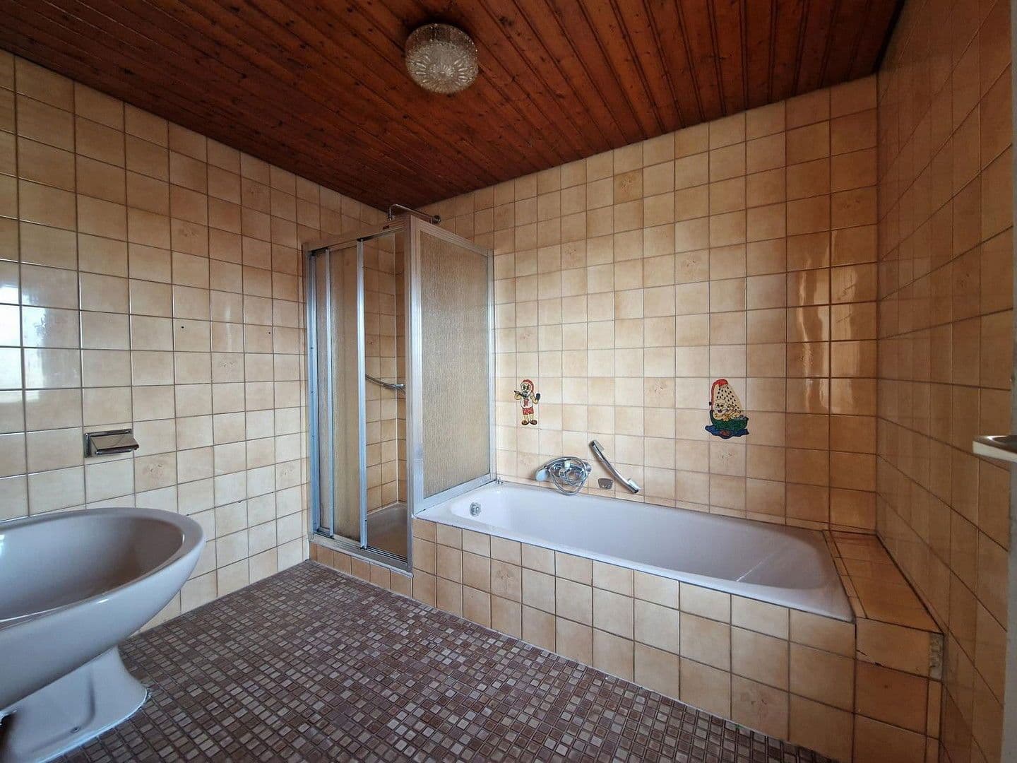 Predaj domu 163 m², pozemek 345 m², Simmersfeld, Bádensko-Wurttembersko Predaj domu 163 m², pozemek 345 m², Simmersfeld, Bádensko-Wurttembersko