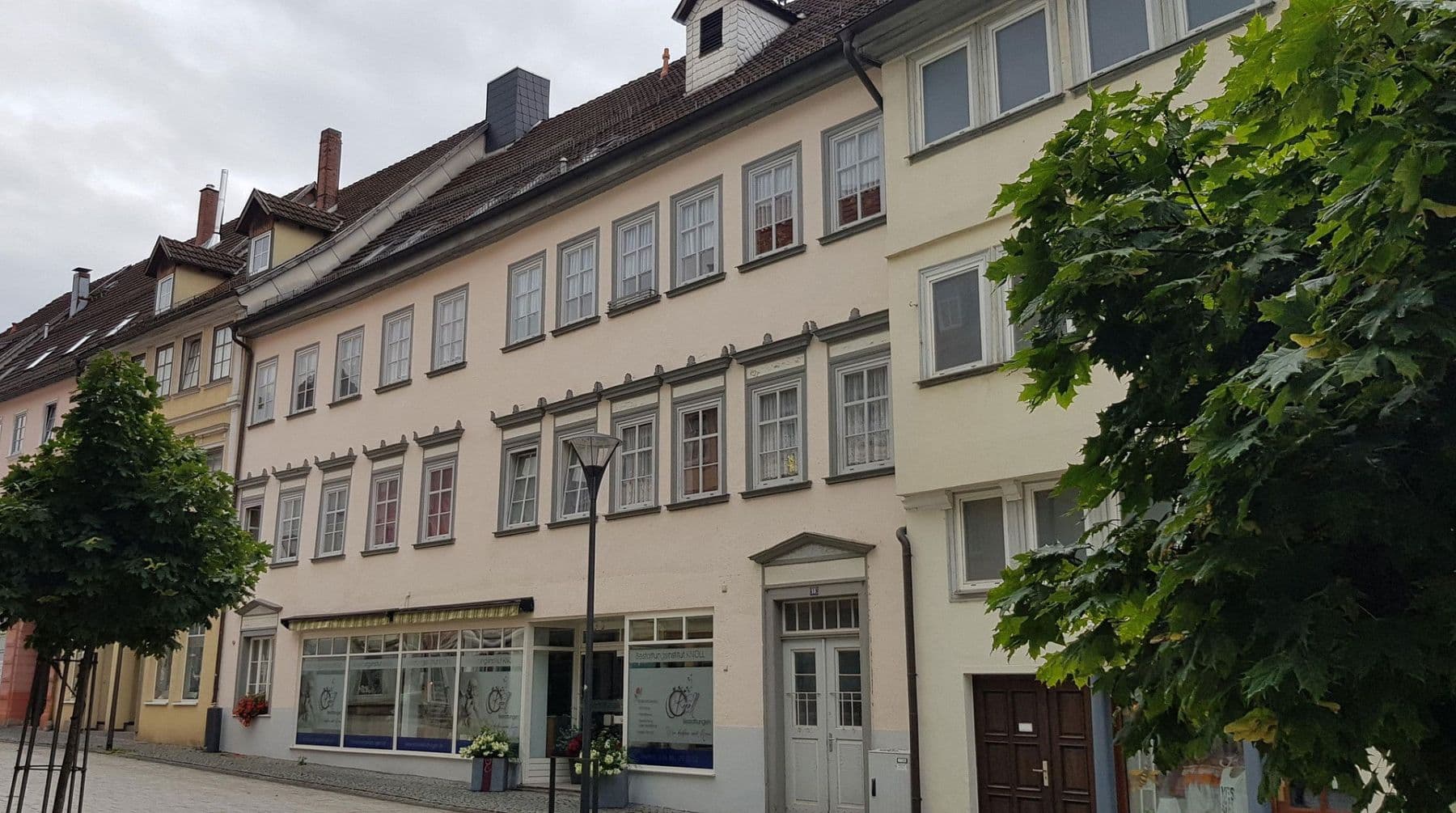 Prenájom bytu 5-izbový 105 m², Untere Marktstraße 18, Hildburghausen, Durínsko Prenájom bytu 5-izbový 105 m², Untere Marktstraße 18, Hildburghausen, Durínsko