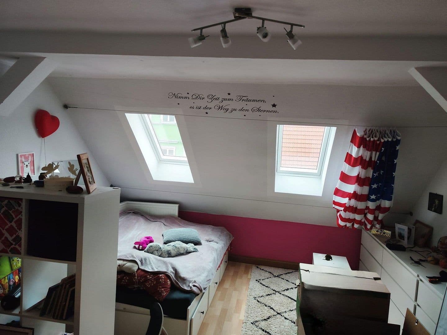 Prenájom bytu 5-izbový 105 m², Untere Marktstraße 18, Hildburghausen, Durínsko Prenájom bytu 5-izbový 105 m², Untere Marktstraße 18, Hildburghausen, Durínsko