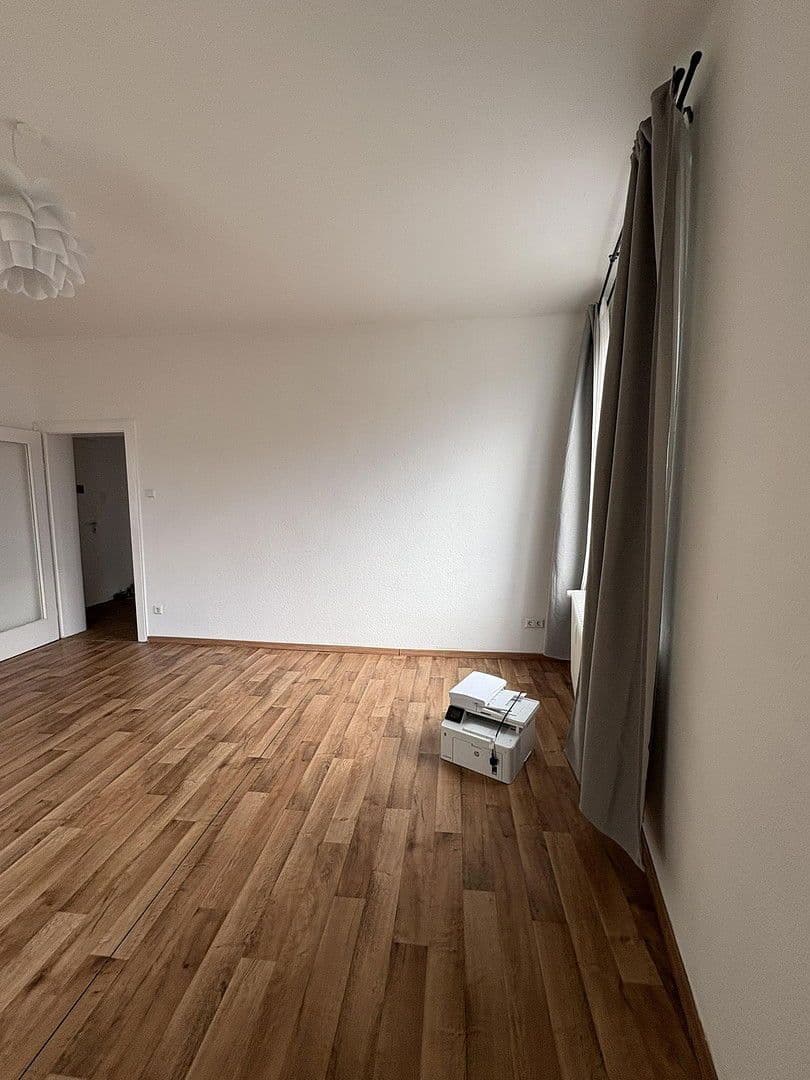 Prenájom bytu 3-izbový 65 m², Hannover, Dolné Sasko Prenájom bytu 3-izbový 65 m², Hannover, Dolné Sasko