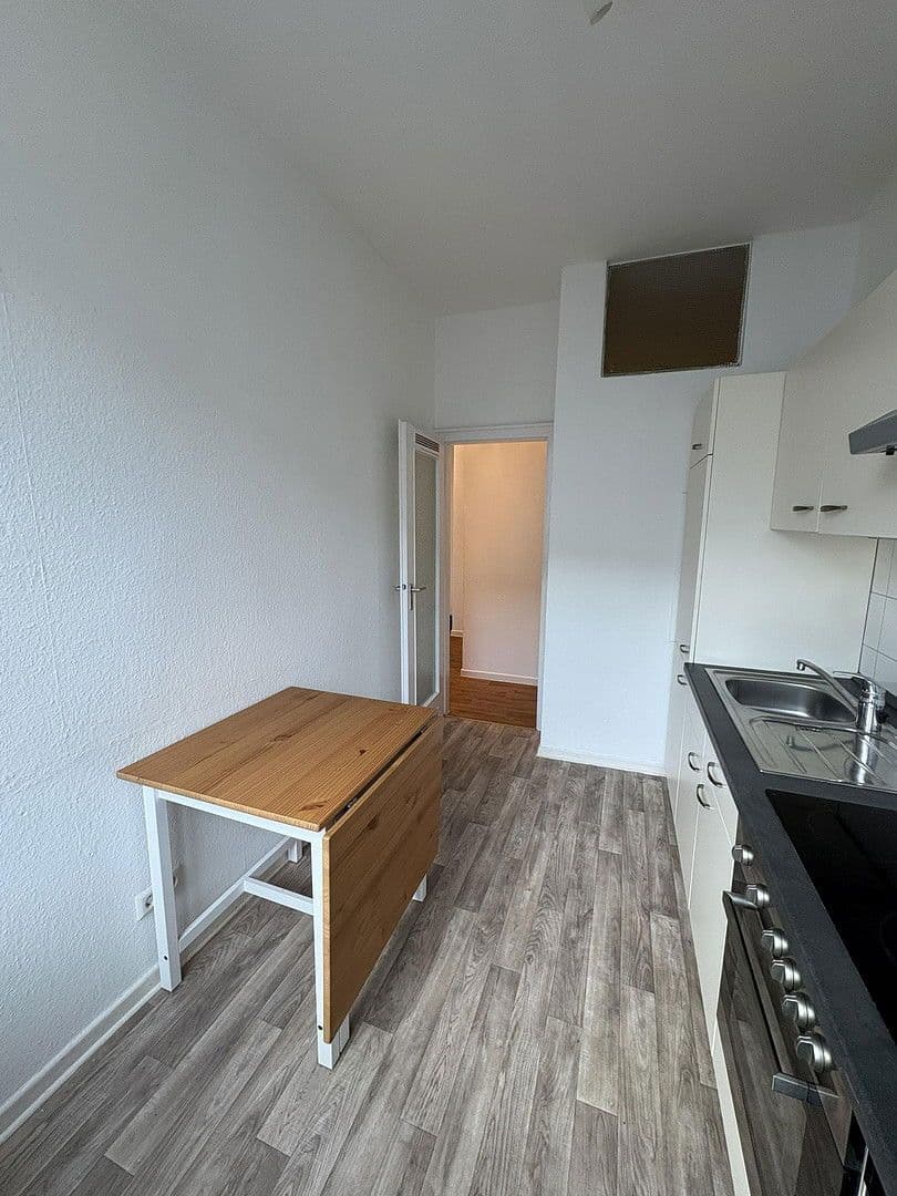 Prenájom bytu 3-izbový 65 m², Hannover, Dolné Sasko Prenájom bytu 3-izbový 65 m², Hannover, Dolné Sasko