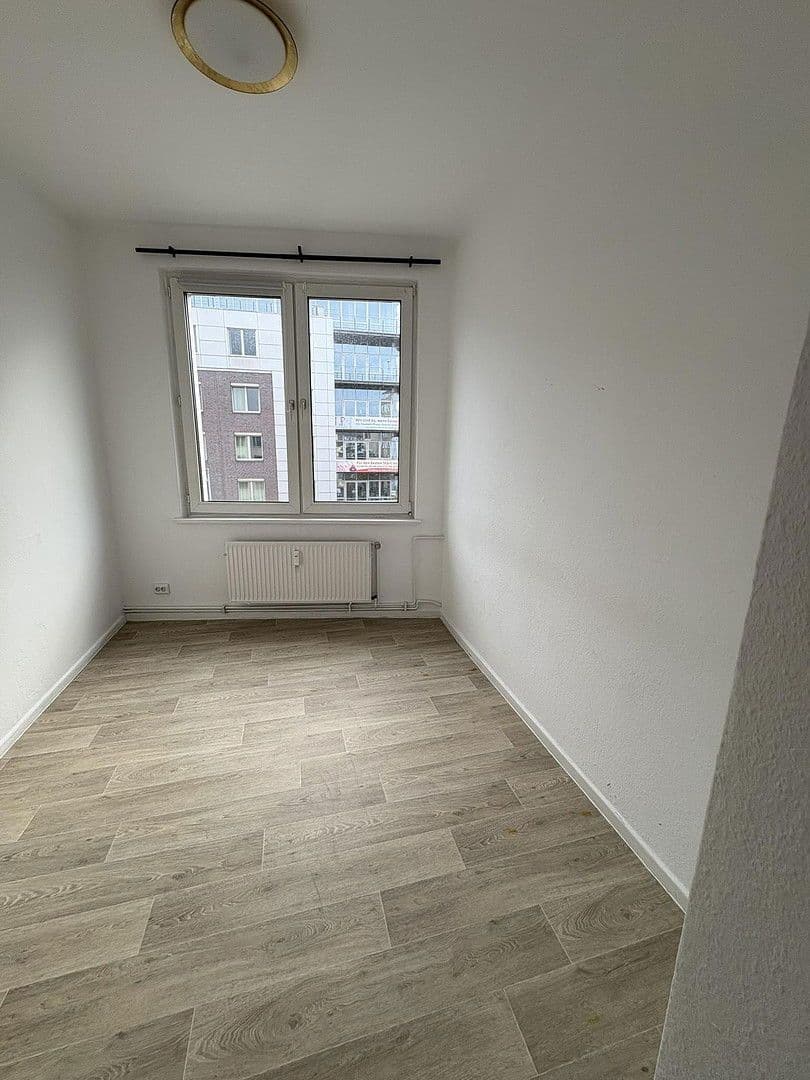 Prenájom bytu 3-izbový 65 m², Hannover, Dolné Sasko Prenájom bytu 3-izbový 65 m², Hannover, Dolné Sasko