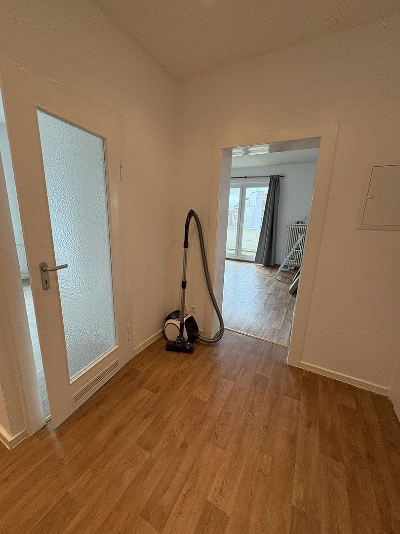 Prenájom bytu 3-izbový 65 m², Hannover, Dolné Sasko Prenájom bytu 3-izbový 65 m², Hannover, Dolné Sasko