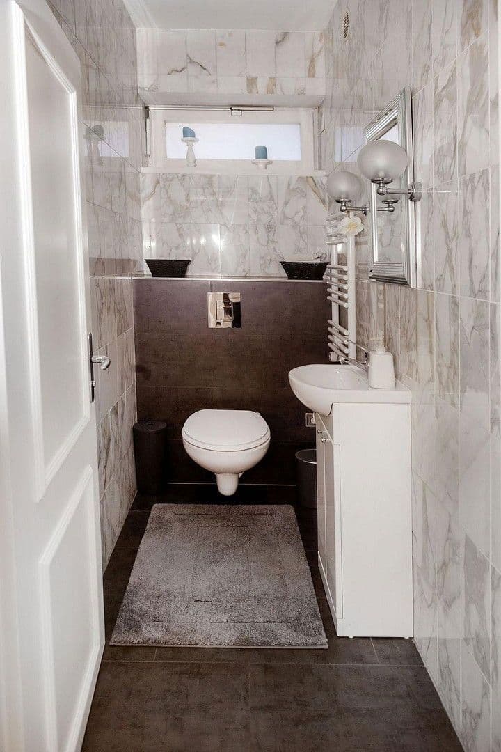 Predaj bytu 2-izbový 75 m², Weinheimer Str. 8, Berlin, Berlín Predaj bytu 2-izbový 75 m², Weinheimer Str. 8, Berlin, Berlín