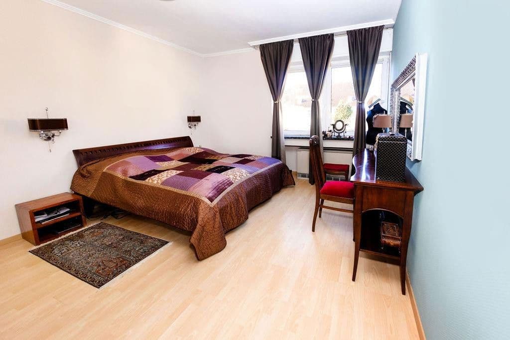 Predaj bytu 2-izbový 75 m², Weinheimer Str. 8, Berlin, Berlín Predaj bytu 2-izbový 75 m², Weinheimer Str. 8, Berlin, Berlín