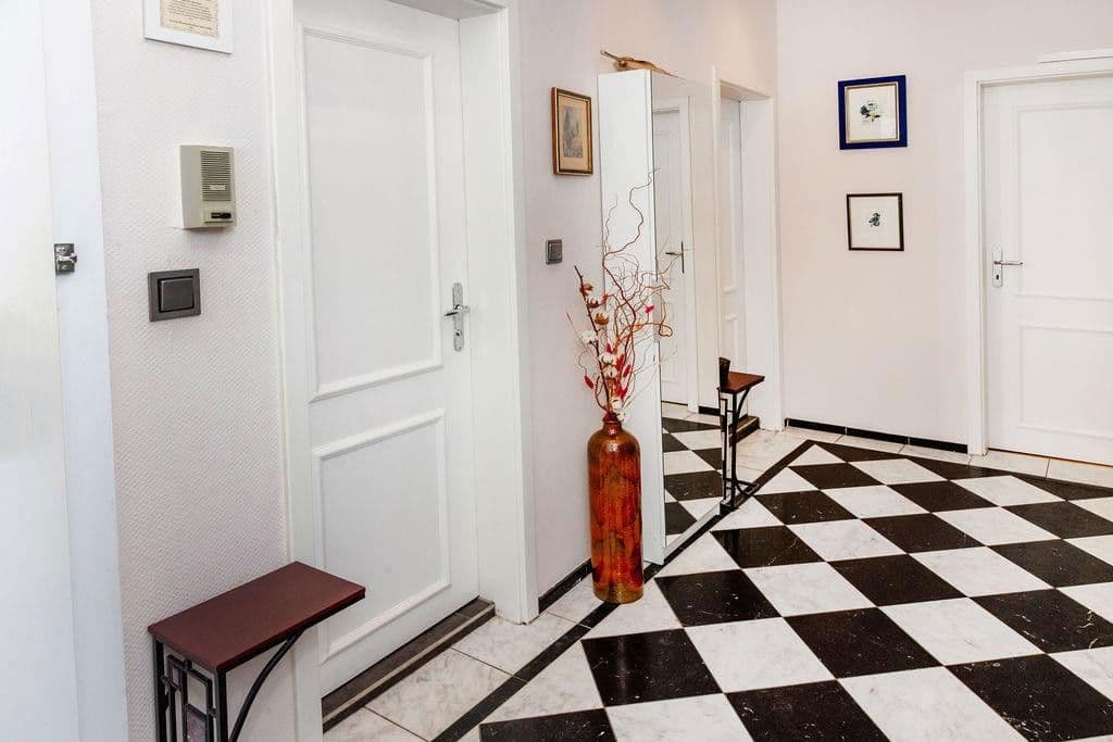 Predaj bytu 2-izbový 75 m², Weinheimer Str. 8, Berlin, Berlín Predaj bytu 2-izbový 75 m², Weinheimer Str. 8, Berlin, Berlín