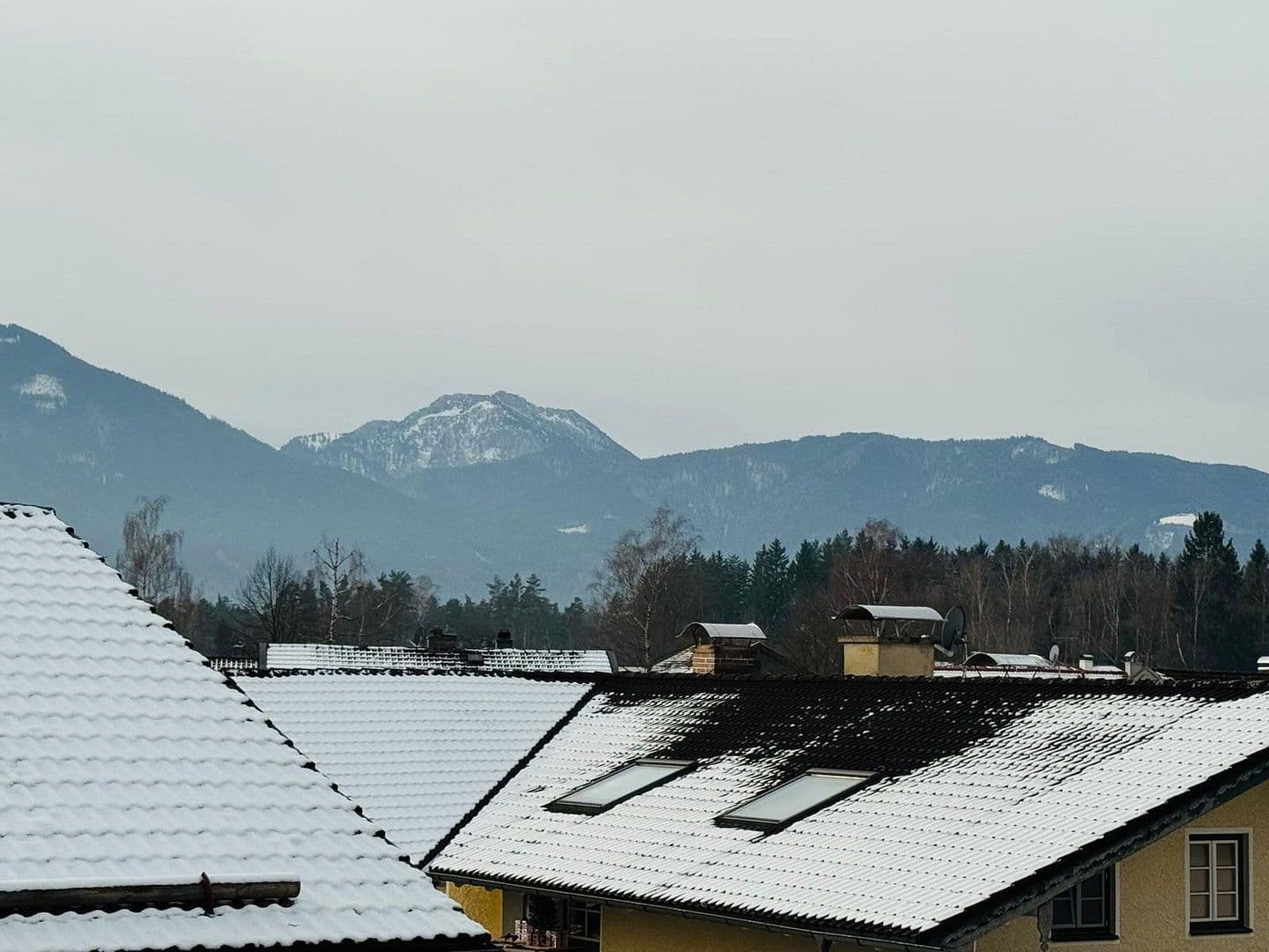 Prenájom bytu 3-izbový 89 m², Raubling, Bavorsko Prenájom bytu 3-izbový 89 m², Raubling, Bavorsko