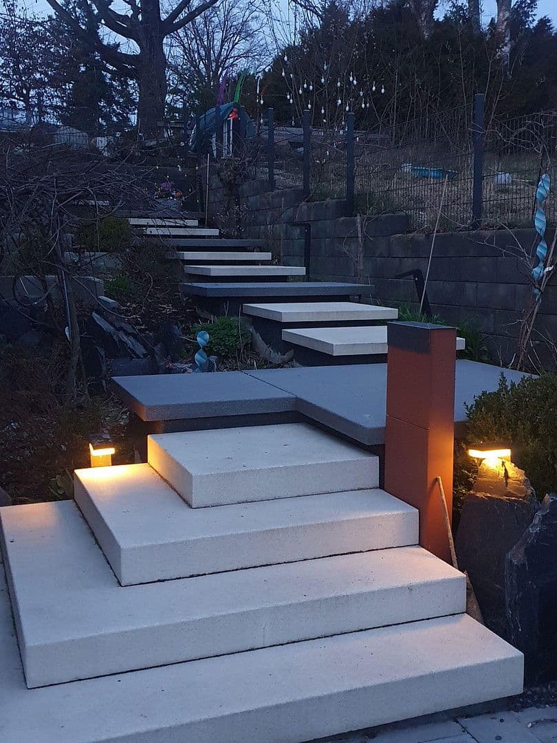 Predaj domu 249 m², pozemek 1.100 m², Taufkirchen, Bavorsko Predaj domu 249 m², pozemek 1.100 m², Taufkirchen, Bavorsko