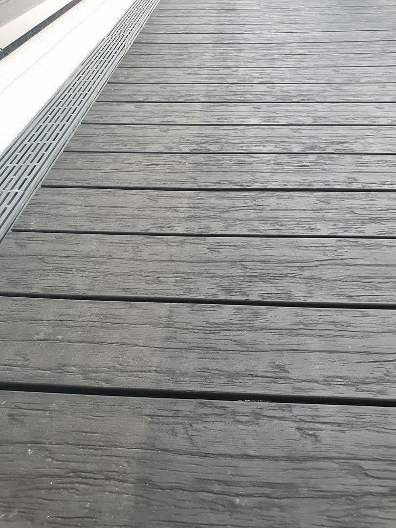 Predaj domu 249 m², pozemek 1.100 m², Taufkirchen, Bavorsko Predaj domu 249 m², pozemek 1.100 m², Taufkirchen, Bavorsko