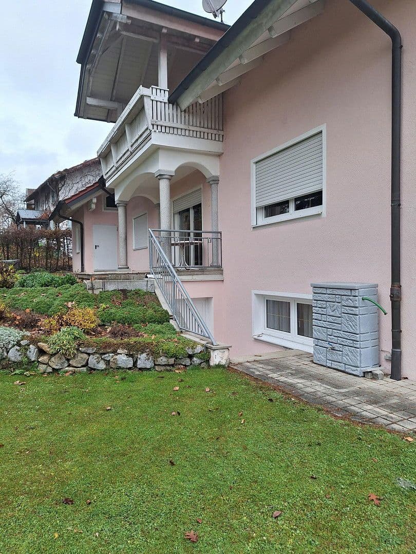 Predaj domu 235 m², pozemek 910 m², Konzell, Bavorsko Predaj domu 235 m², pozemek 910 m², Konzell, Bavorsko