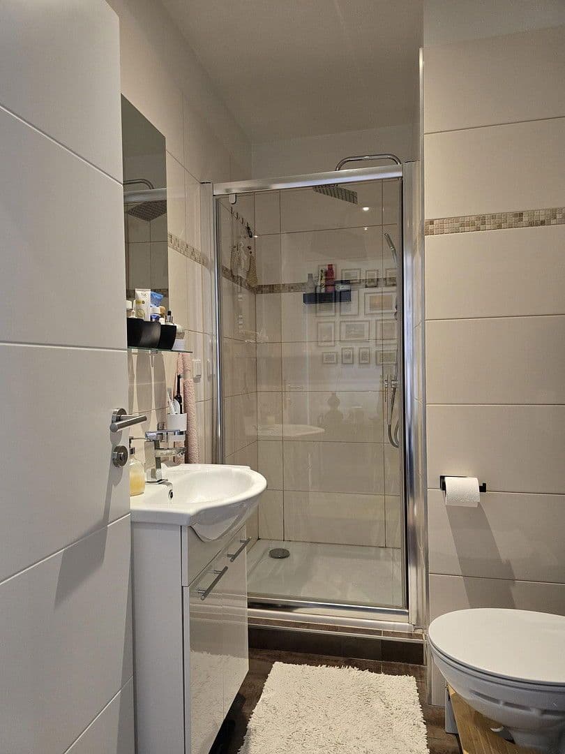 Prenájom bytu 3-izbový 98 m², Schumanngasse 54, Wien, Viedeň Prenájom bytu 3-izbový 98 m², Schumanngasse 54, Wien, Viedeň