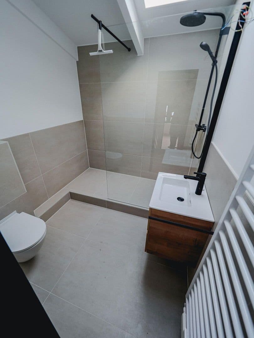 Predaj domu 105 m², pozemek 140 m², Delmenhorst, Dolné Sasko Predaj domu 105 m², pozemek 140 m², Delmenhorst, Dolné Sasko