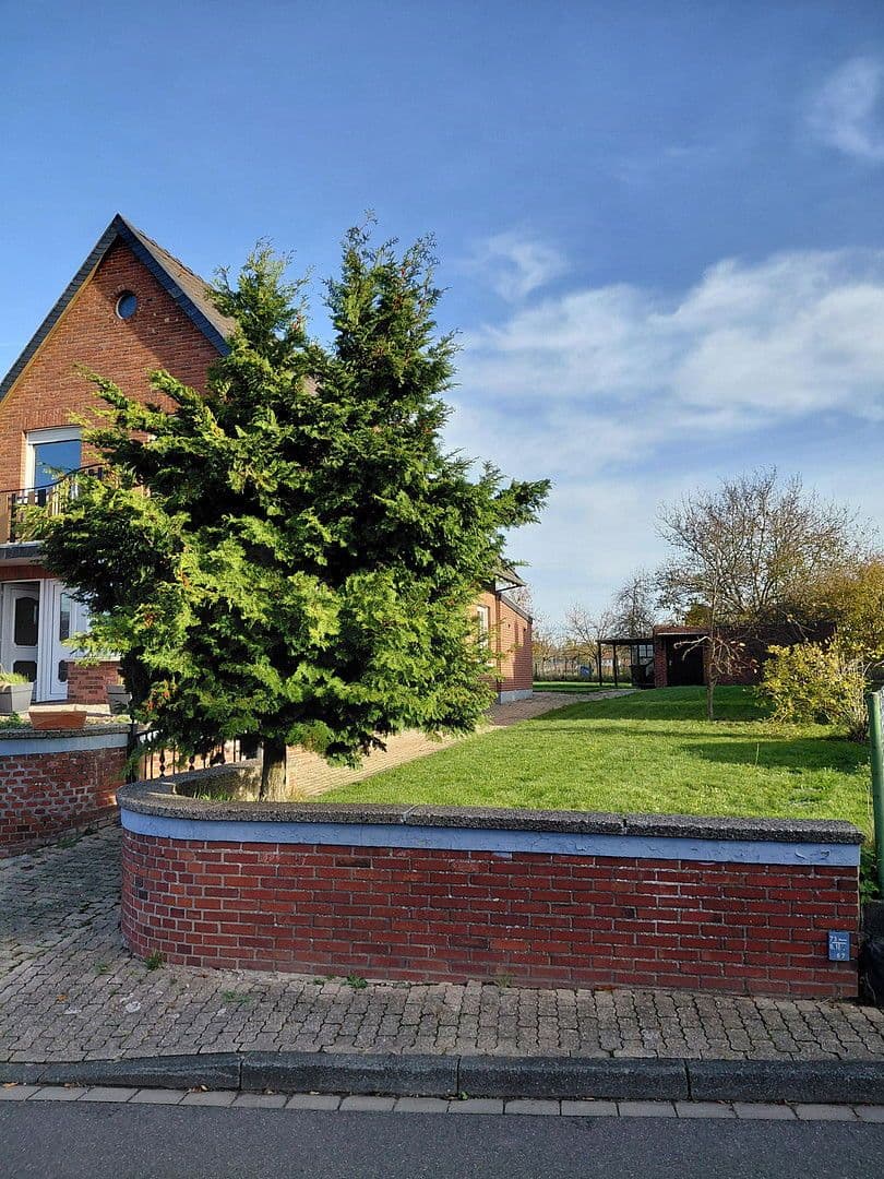 Predaj domu 117 m², pozemek 980 m², Ratheimer Straße 73, Wassenberg, Severné Porýnie - Westfálsko Predaj domu 117 m², pozemek 980 m², Ratheimer Straße 73, Wassenberg, Severné Porýnie - Westfálsko