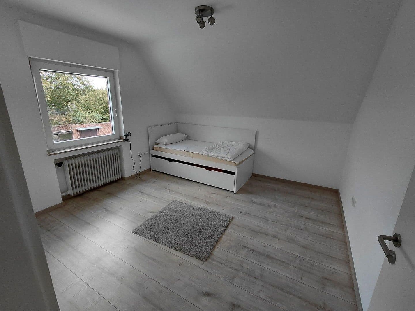 Predaj domu 117 m², pozemek 980 m², Ratheimer Straße 73, Wassenberg, Severné Porýnie - Westfálsko Predaj domu 117 m², pozemek 980 m², Ratheimer Straße 73, Wassenberg, Severné Porýnie - Westfálsko