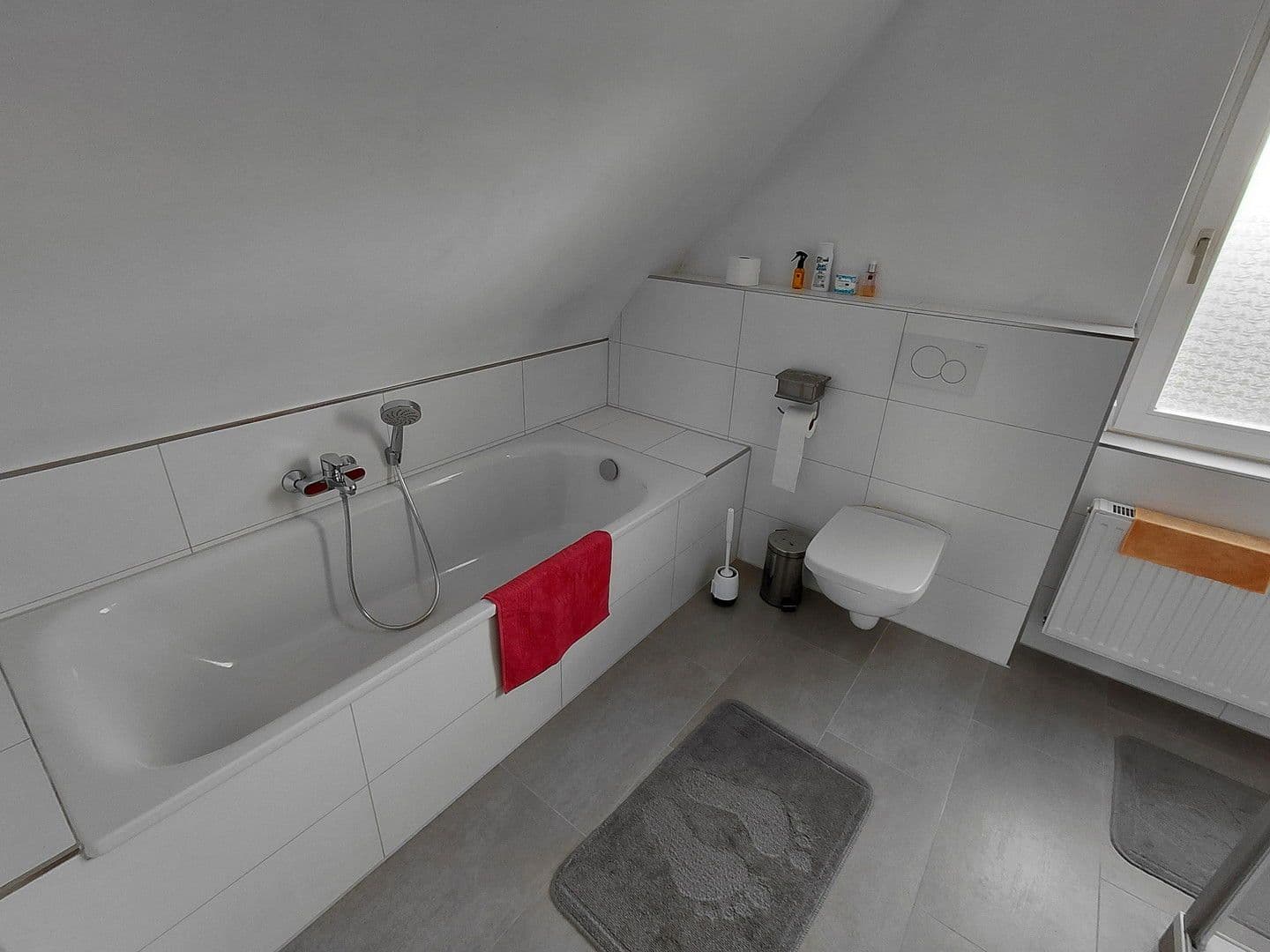 Predaj domu 117 m², pozemek 980 m², Ratheimer Straße 73, Wassenberg, Severné Porýnie - Westfálsko Predaj domu 117 m², pozemek 980 m², Ratheimer Straße 73, Wassenberg, Severné Porýnie - Westfálsko