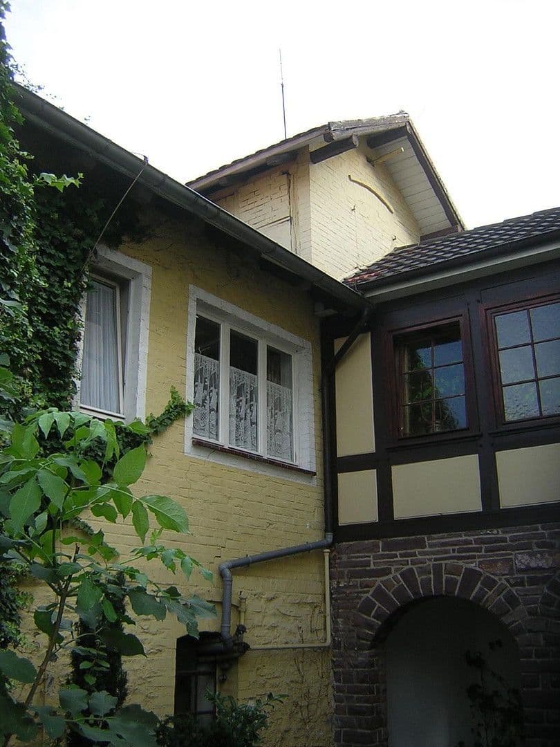 Predaj domu 340 m², pozemek 405 m², Ziegenhainer Straße 3, Homberg (Efze), Hesensko Predaj domu 340 m², pozemek 405 m², Ziegenhainer Straße 3, Homberg (Efze), Hesensko