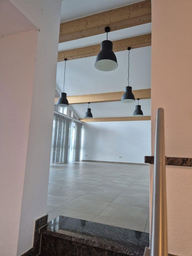 Prenájom kancelárie 150 m², Schwindegg, Bavorsko Prenájom kancelárie 150 m², Schwindegg, Bavorsko