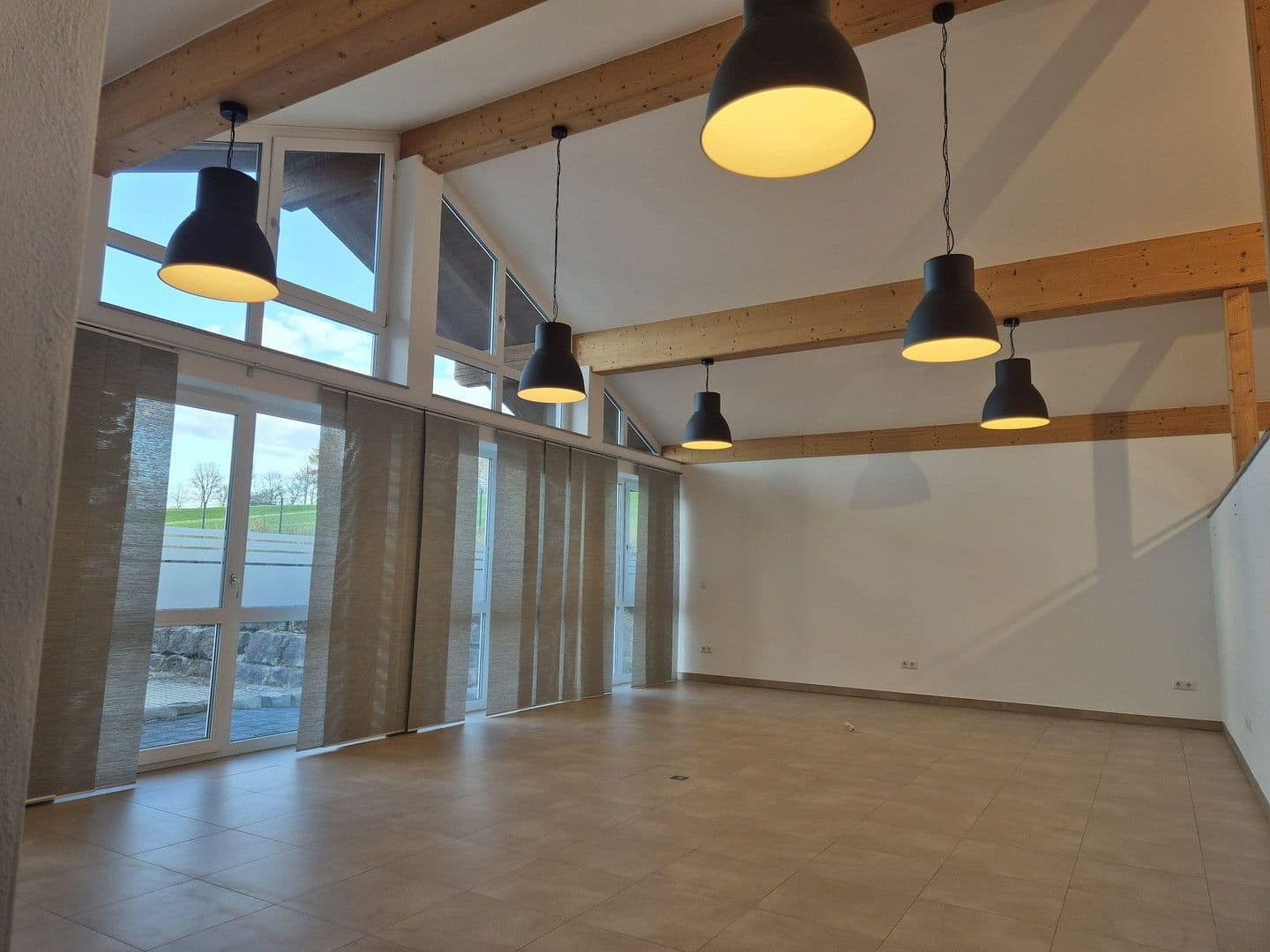 Prenájom kancelárie 150 m², Schwindegg, Bavorsko Prenájom kancelárie 150 m², Schwindegg, Bavorsko